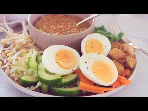 Gado Gado met Satésaus