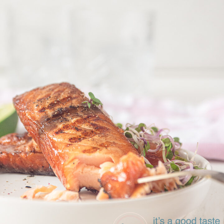 Gepekelde zalm van de BBQ