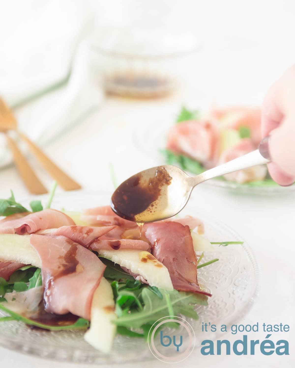 Italiaanse salade met meloen, pancetta en rucola