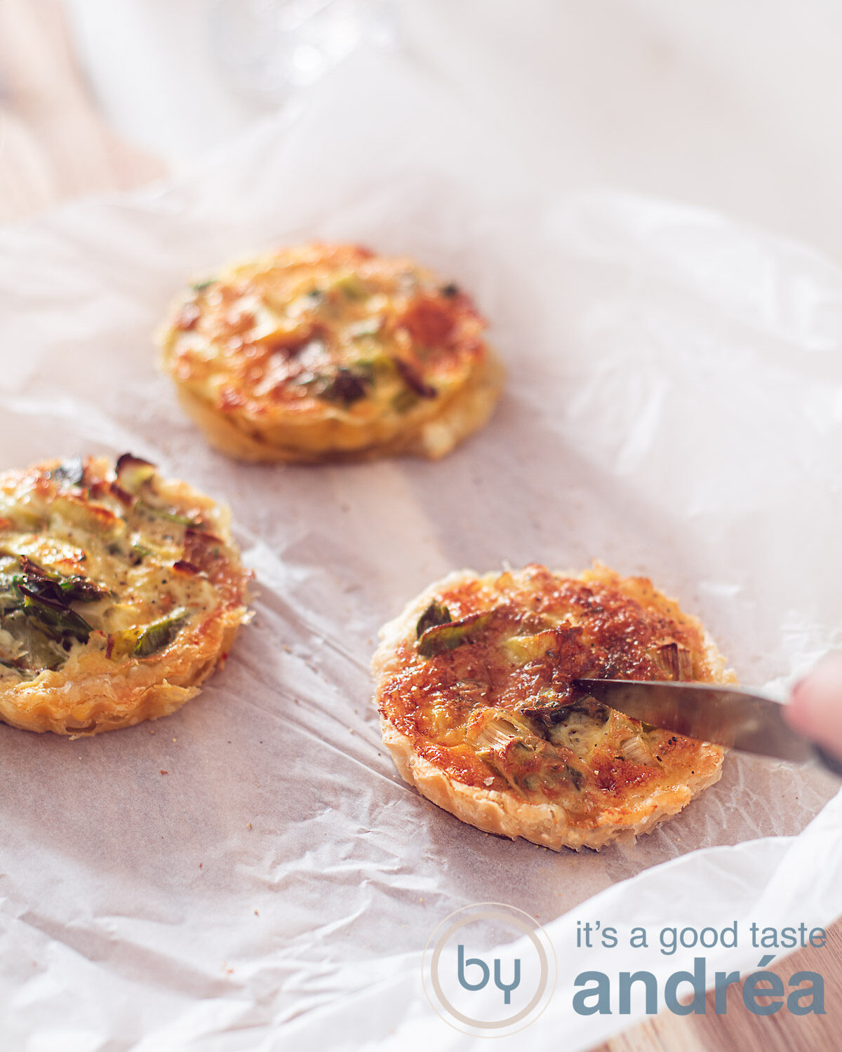 Mini quiches van prei, tijm en gerookte makreel