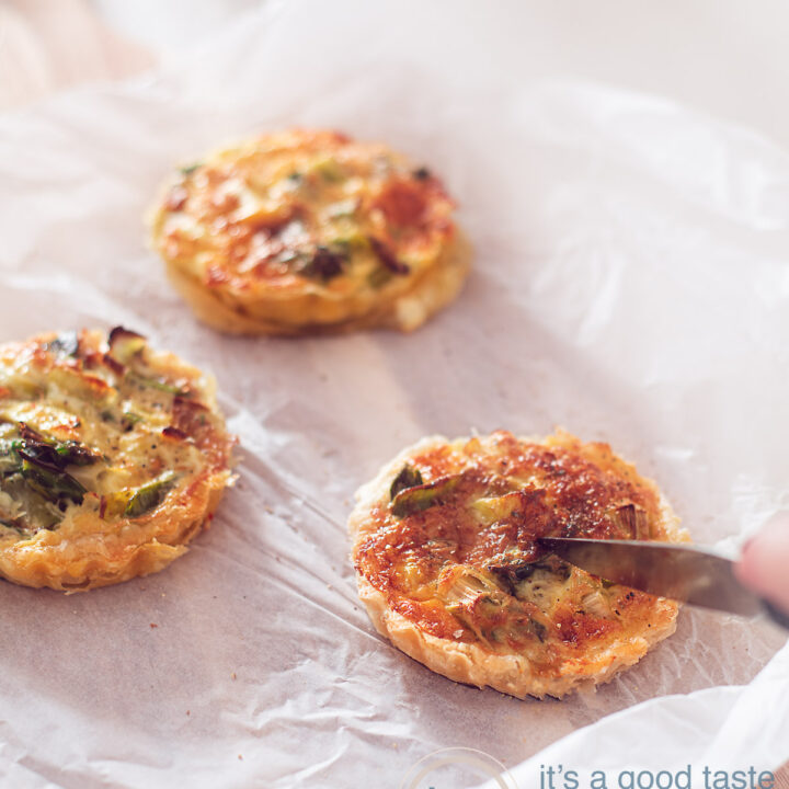 Mini quiches van prei, tijm en gerookte makreel