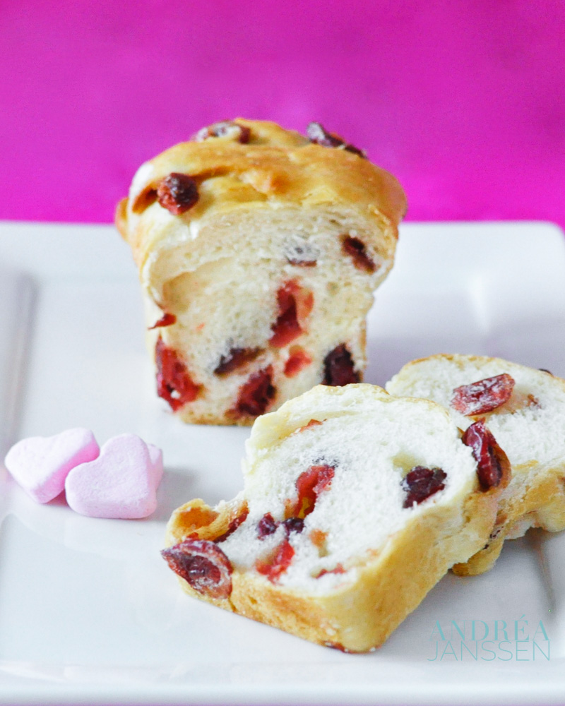 Cranberry broodjes met twee sneden