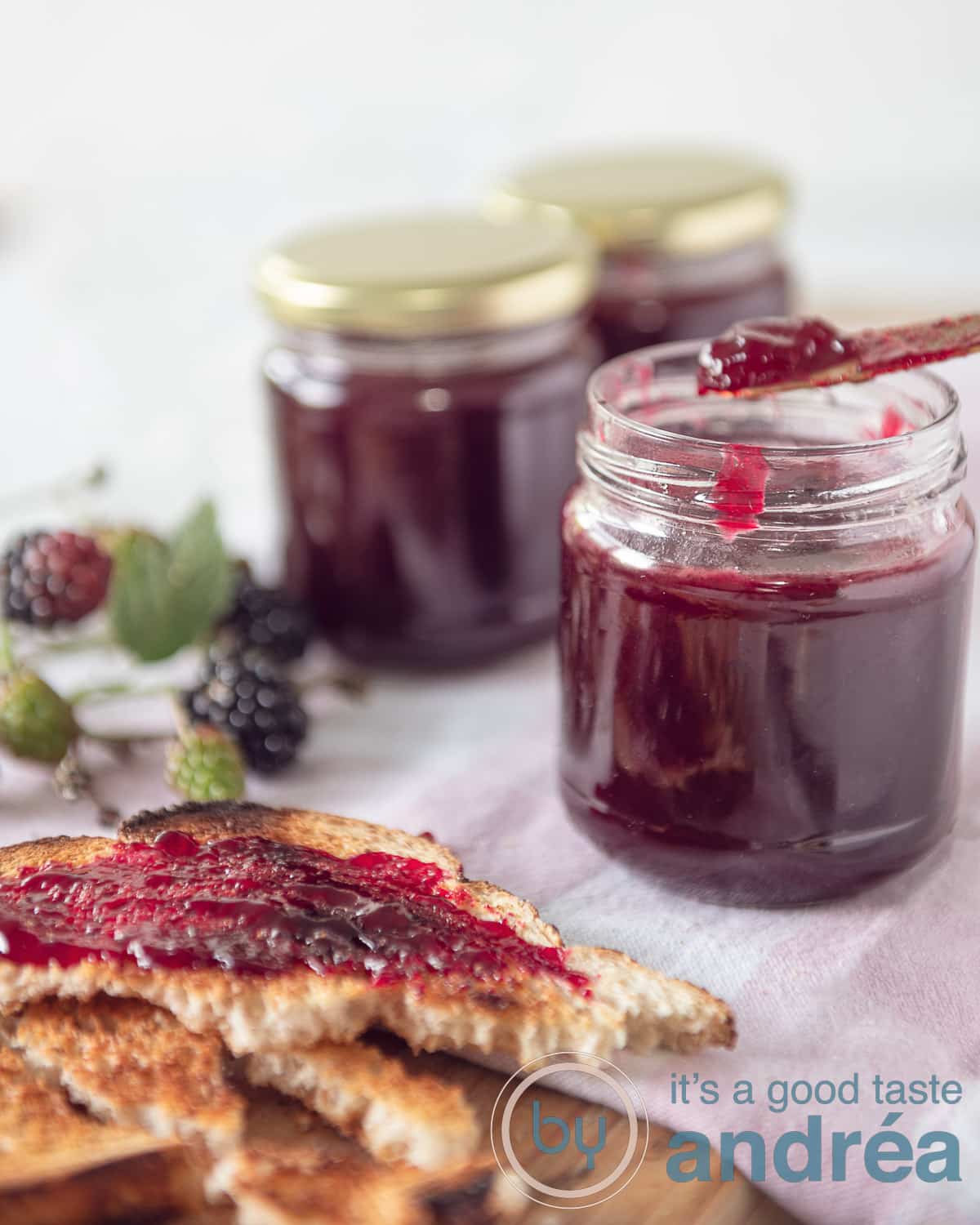 Zelf Bramenjam Maken met Oregano - By Andrea Janssen
