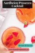 Aardbeien Prosecco Cocktail een tekst bovenin: aardbeien prosecco cocktail