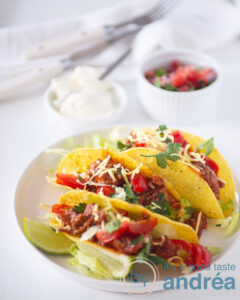 taco met gehakt en salsa