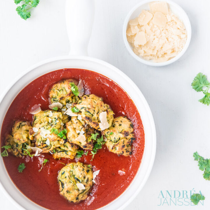 Courgette gehaktballetjes in tomatensaus