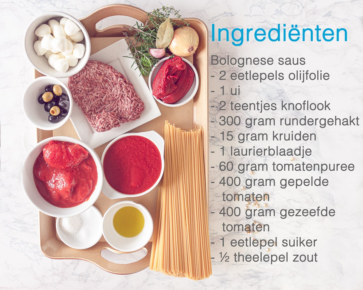 Ingrediënten nodig voor de bolognese saus