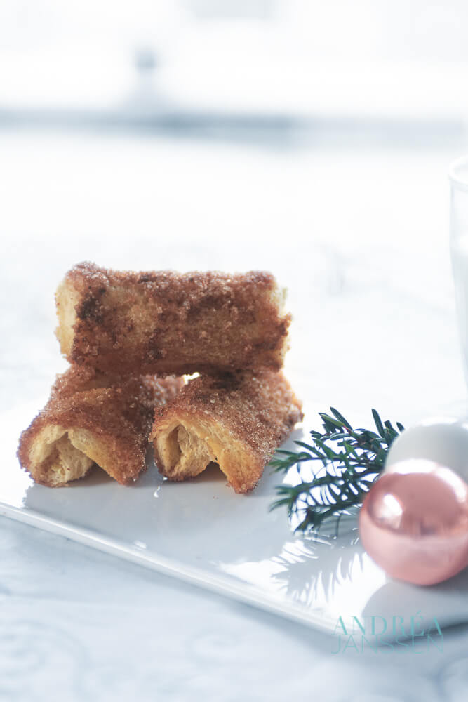 Kaneelrolletjes gevuld met roomkaas - cinnamon cream cheese rolls