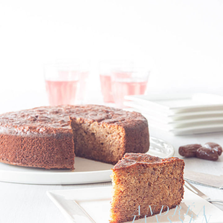 Sticky toffee cake