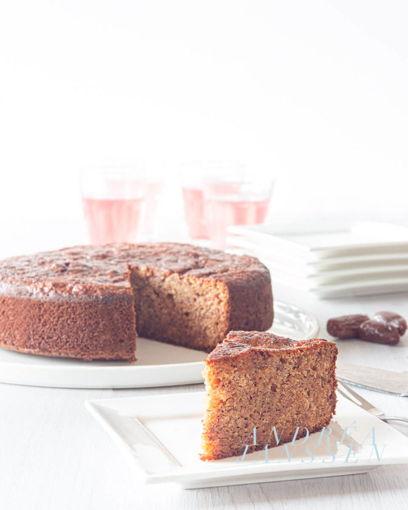 Sticky toffee cake