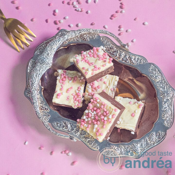 top of a bowl filled with red velvet fudge