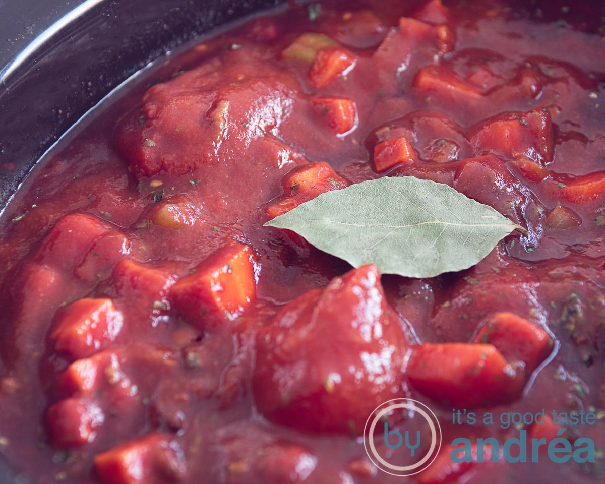 pasta saus in de slowcooker