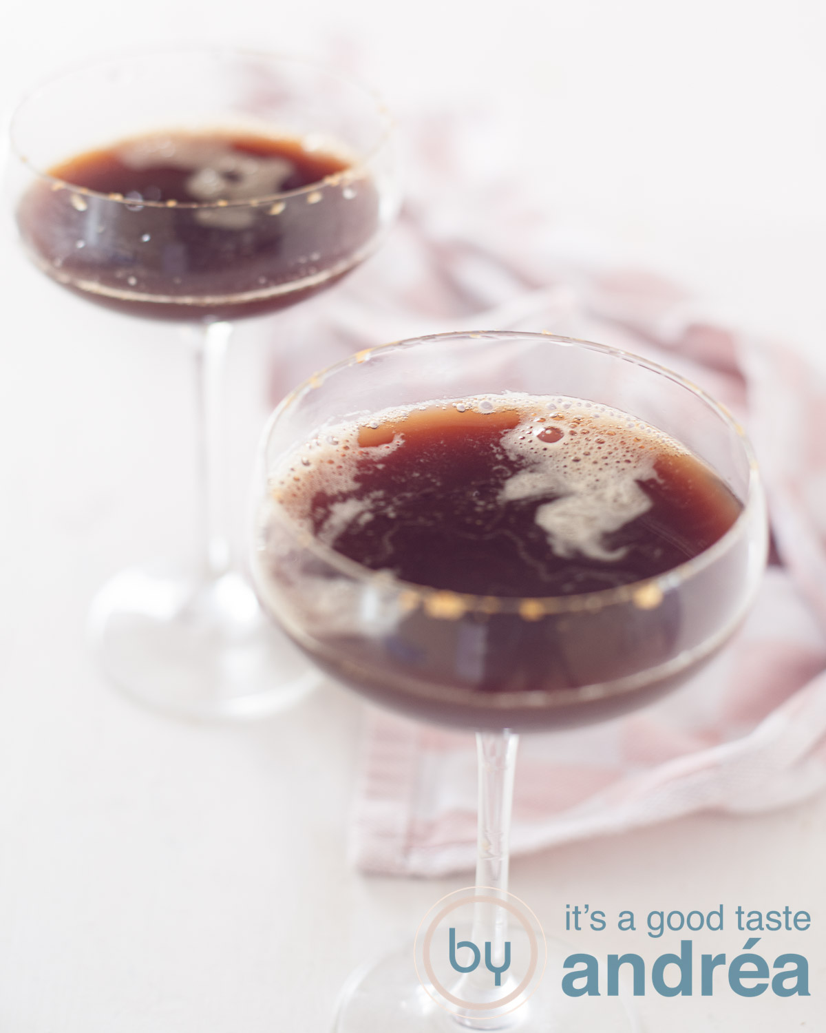 Golden espresso martini