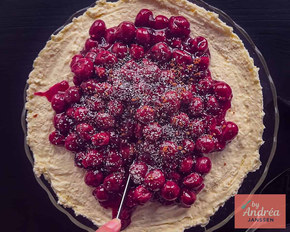 Aansnijden van een monchoutaart